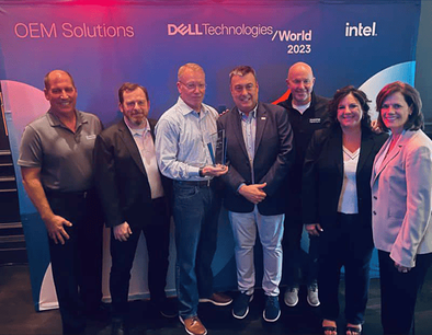 UNICOM Engineering team receiving the Dell Technologies OEM NA Partner of the year award